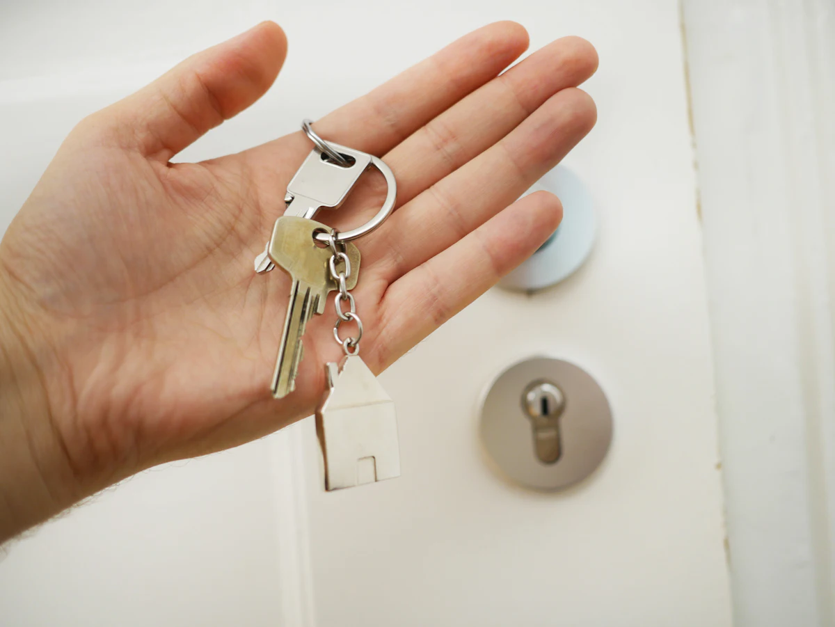 Locksmith services photo 1: keys, locks, doors and cars