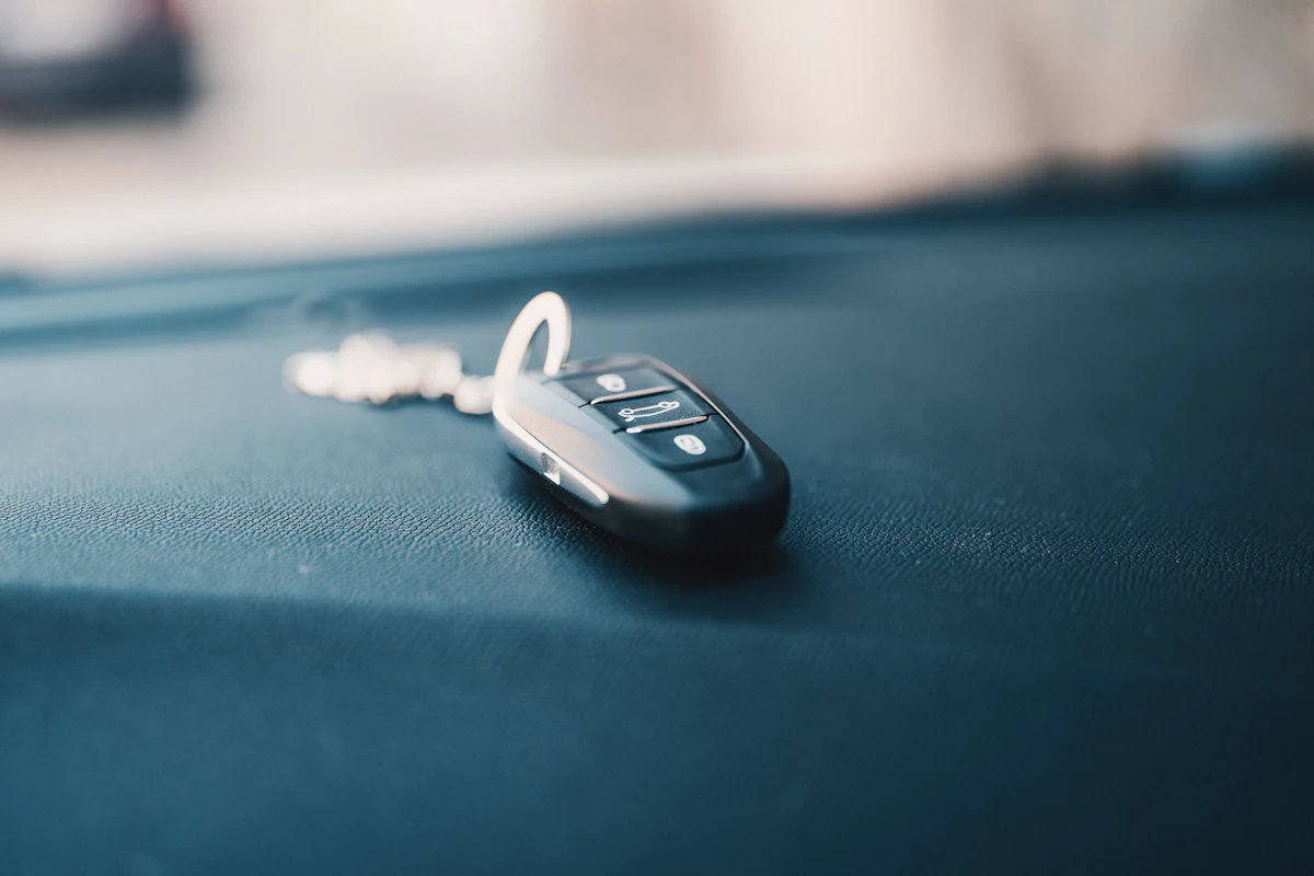 Locksmith services photo 10: keys, locks, doors and cars