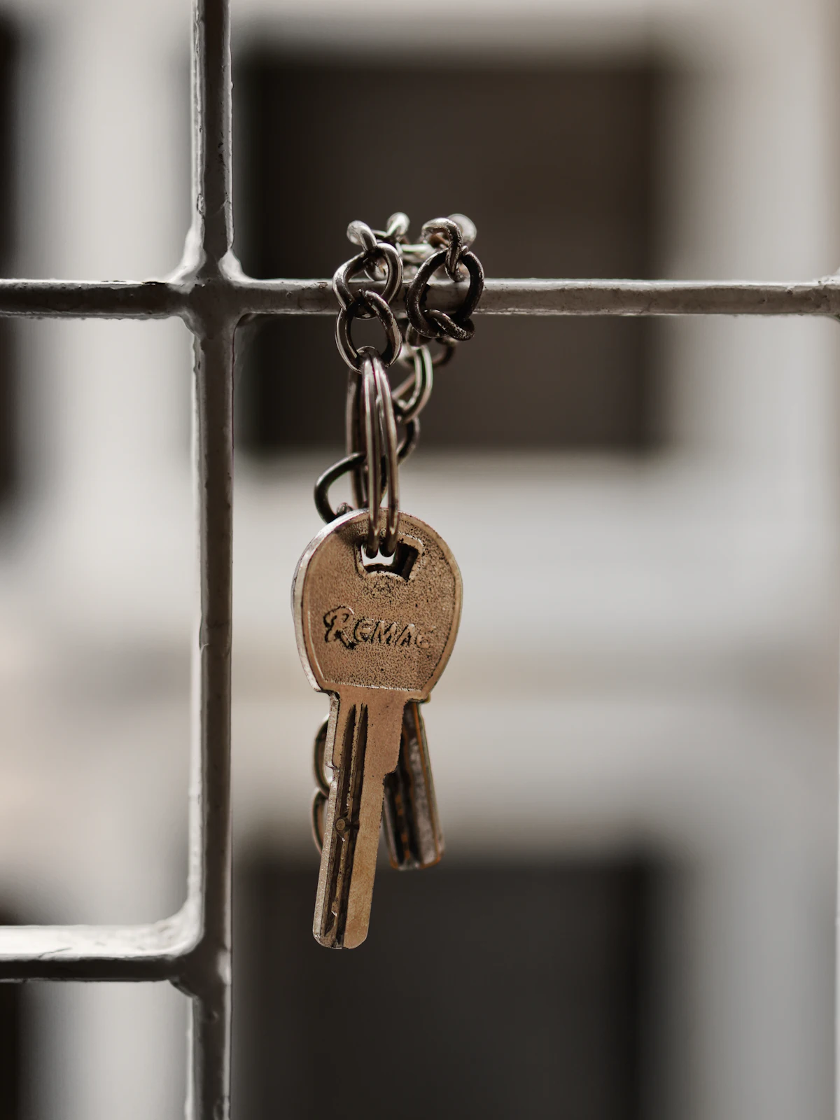 Locksmith services photo 14: keys, locks, doors and cars