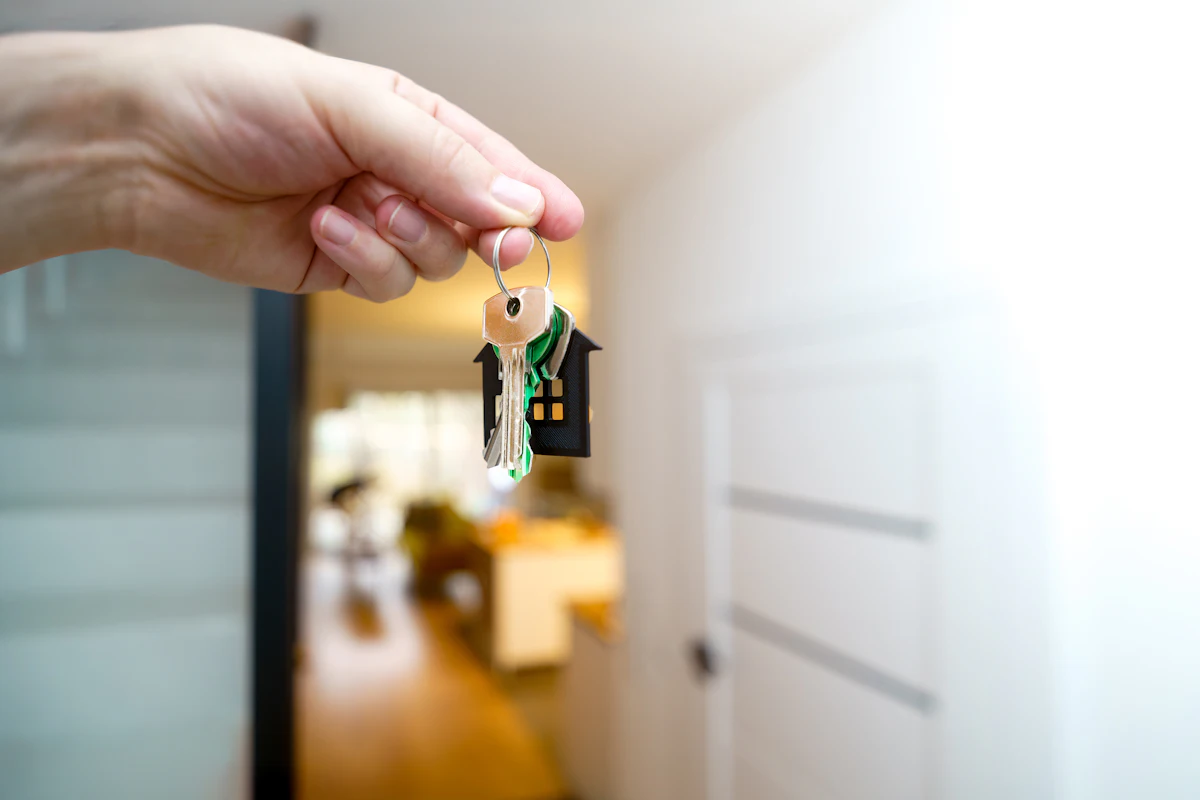 Locksmith services photo 16: keys, locks, doors and cars