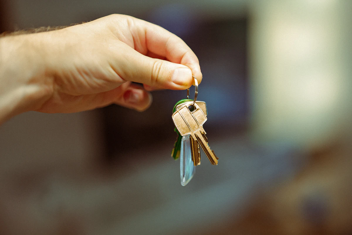 Locksmith services photo 19: keys, locks, doors and cars