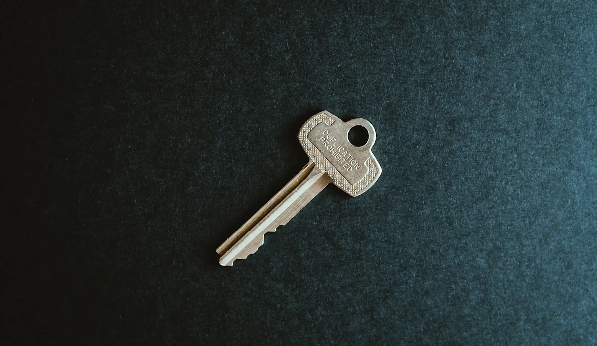 Locksmith services photo 20: keys, locks, doors and cars