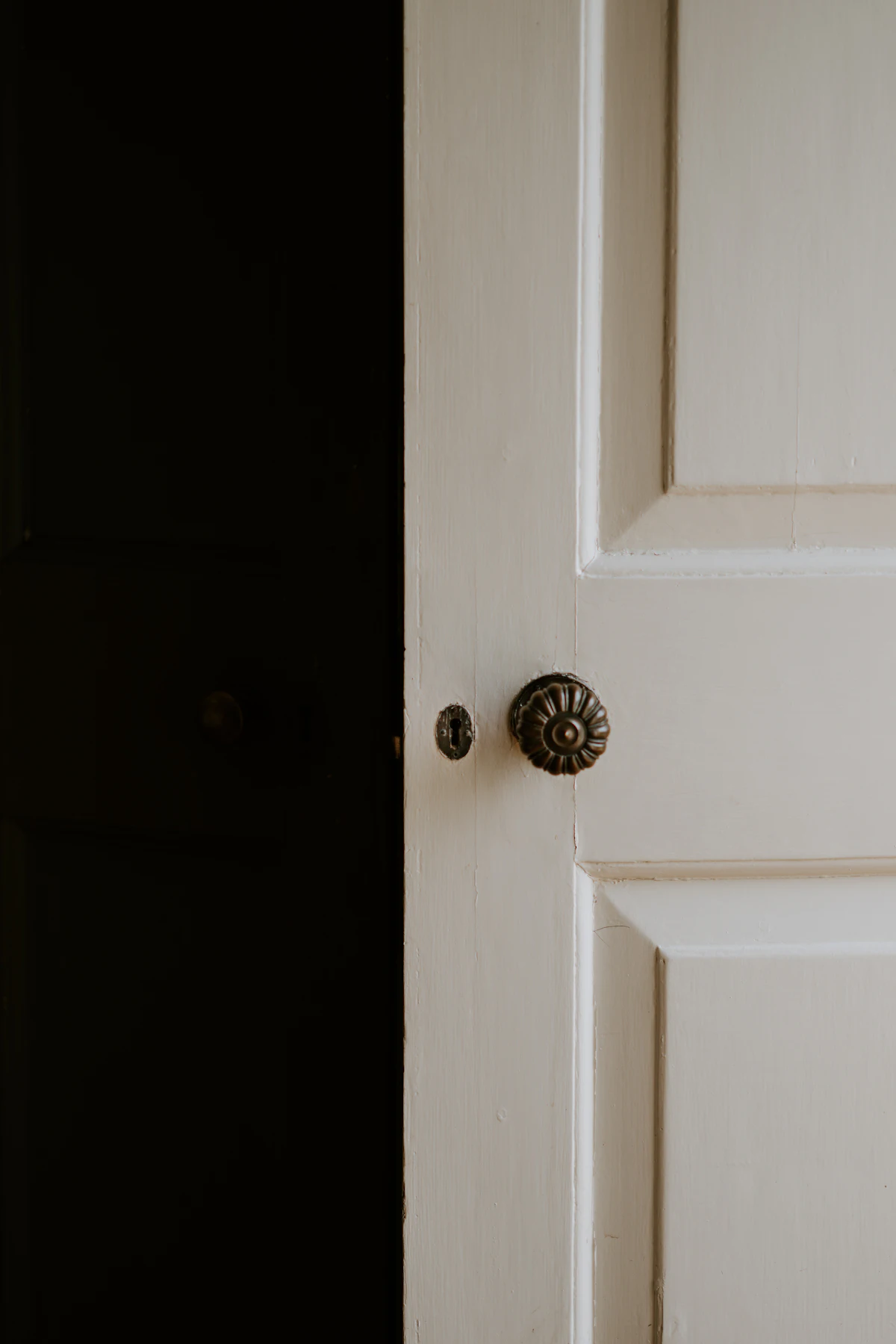 Locksmith services photo 27: keys, locks, doors and cars