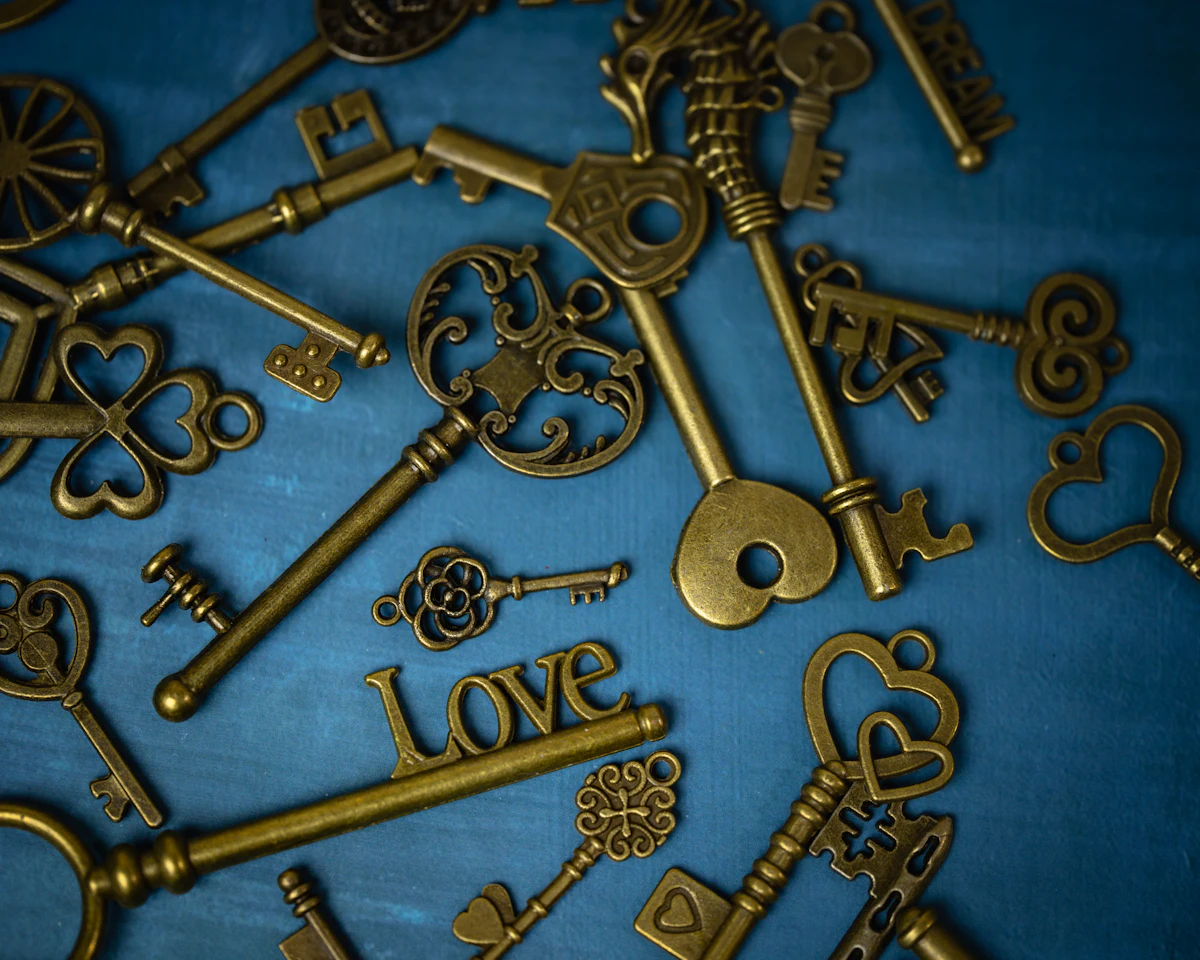 Locksmith services photo 39: keys, locks, doors and cars