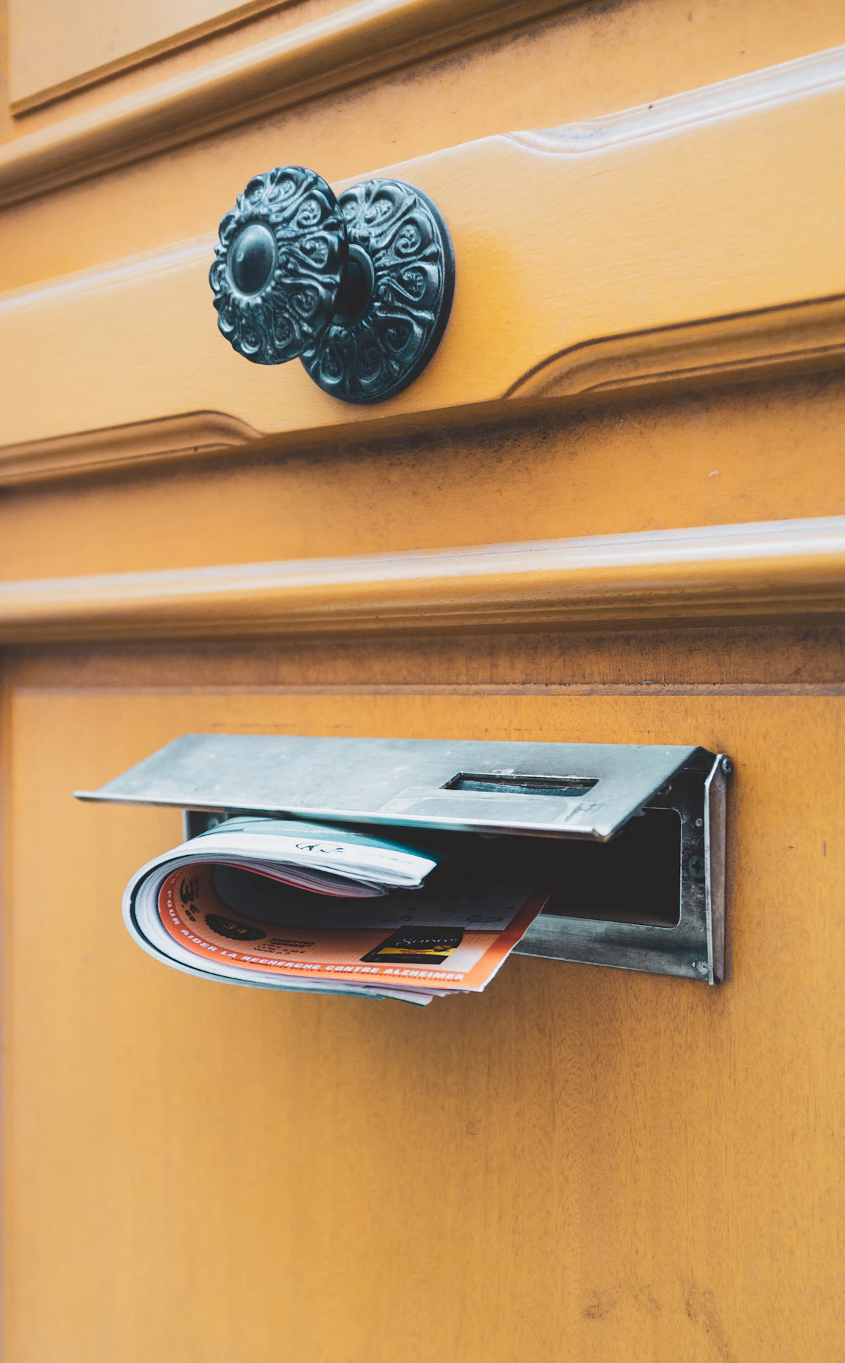 Locksmith services photo 50: keys, locks, doors and cars